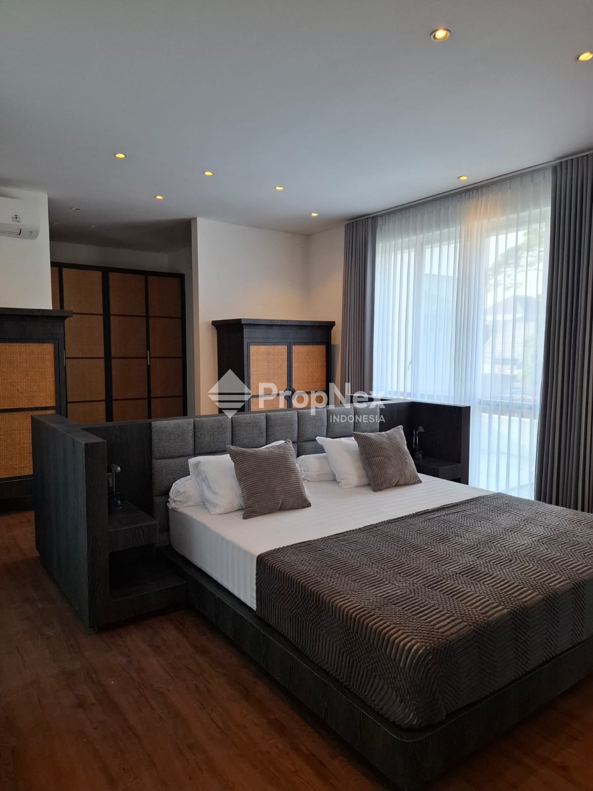Rumah Bukit Golf International Citraland — foto 3